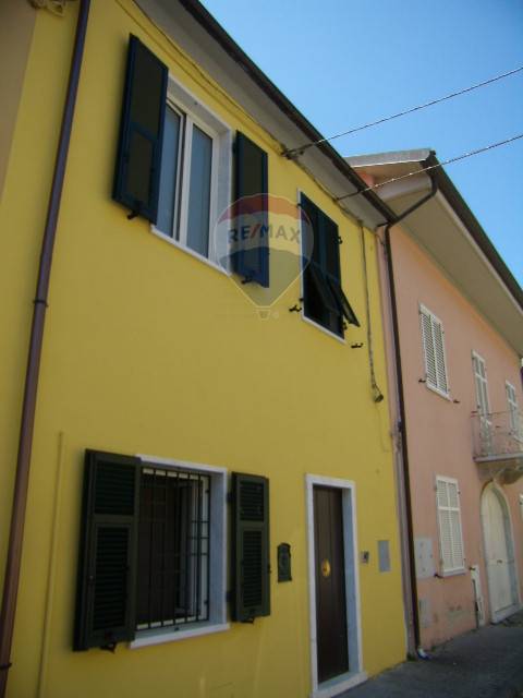 Casa indipendente di 150 mq a Carrara