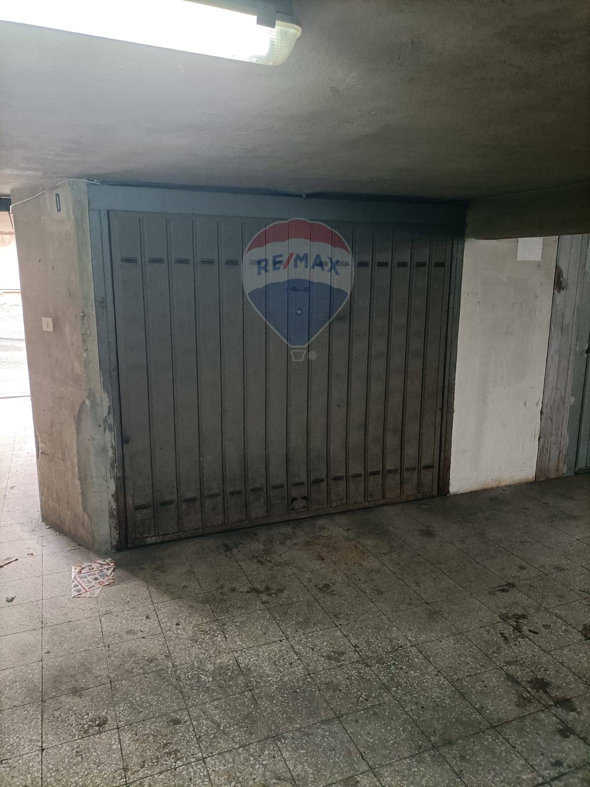 Garage / posto auto di 14 mq a Catania