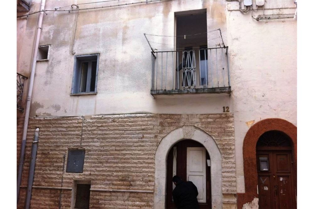 Villa Unifamiliare - Indipendente TRIGGIANO vendita    RE/MAX Acquachiara
