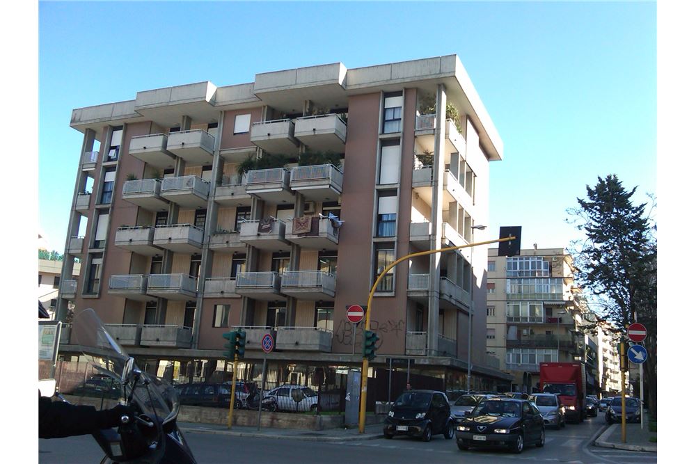  bari vendita quart: picone re-max-acquachiara