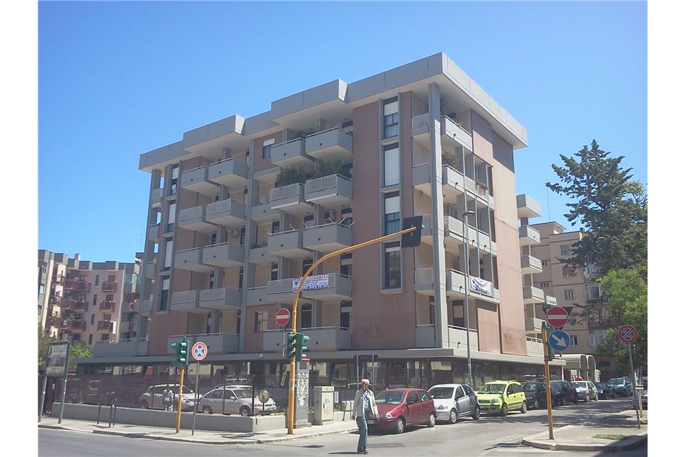  bari vendita quart: picone re-max-acquachiara