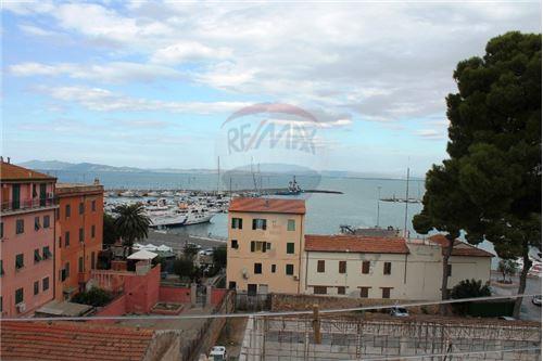  monte-argentario vendita quart: porto santo stefano - centro re-max-silver