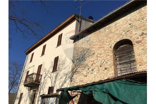 Rustico - Cascina NOCETO vendita    RE/MAX Alfa