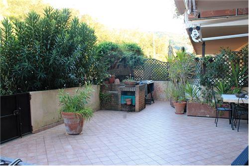 Villa Bifamiliare MONTE ARGENTARIO vendita  Porto Ercole  RE/MAX Silver