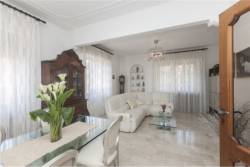 Appartamento GENOVA vendita  Sestri Borzoli  RE/MAX Med