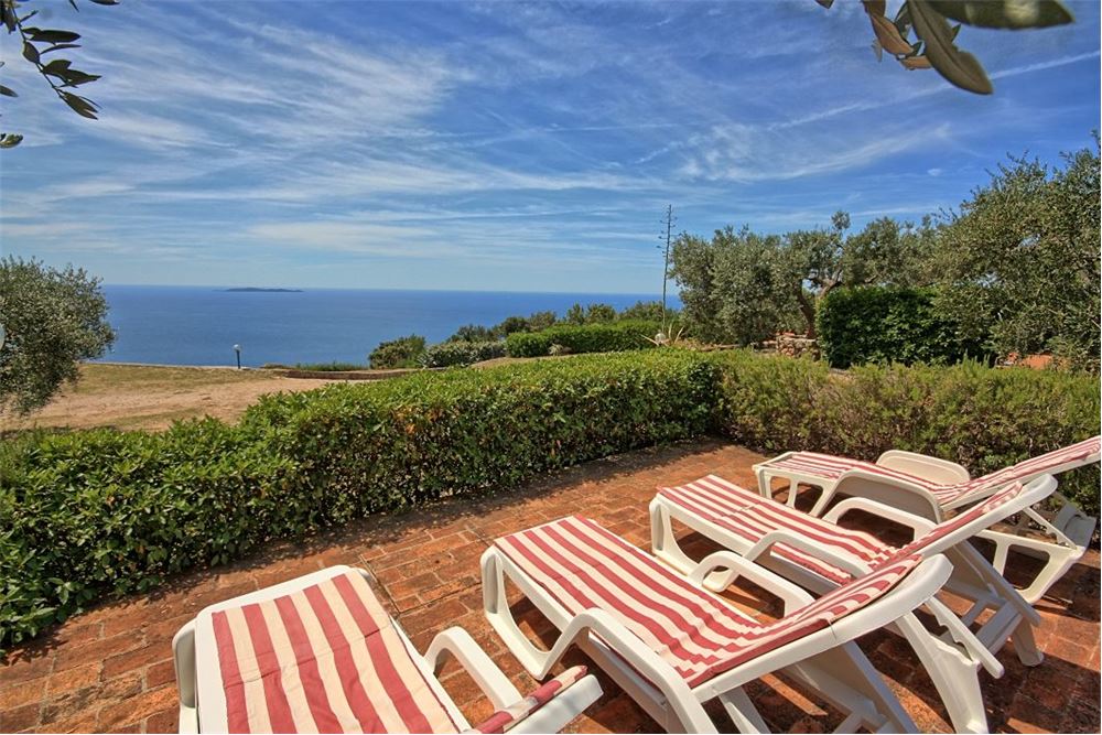 Villa MONTE ARGENTARIO vendita  Porto Santo Stefano - Zona Panoramica  RE/MAX Silver