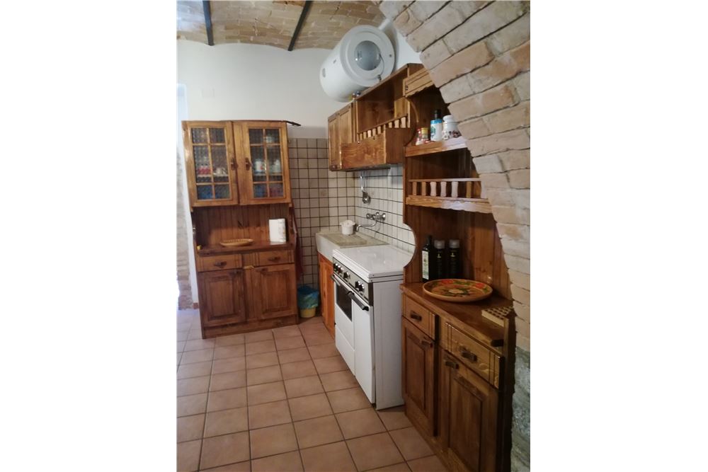 Rustico - Cascina PIETRAFERRAZZANA vendita    RE/MAX People