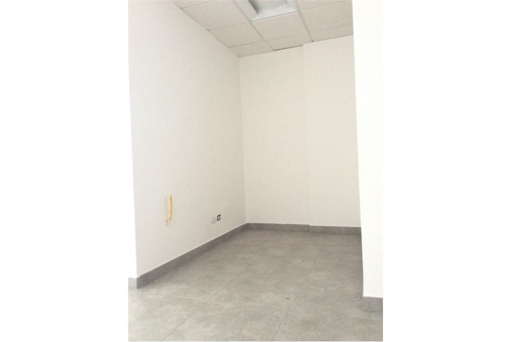 Ufficio - Loc.Com. BARI vendita  Poggiofranco  RE/MAX Acquachiara