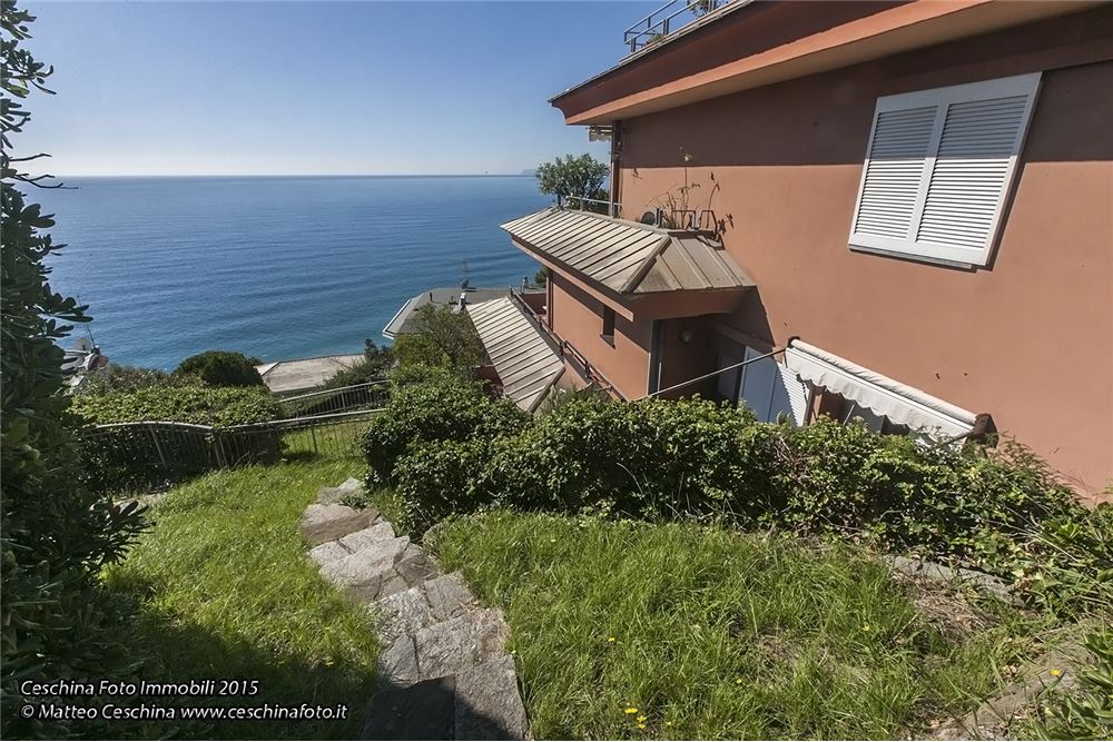  arenzano vendita quart:  re/max med