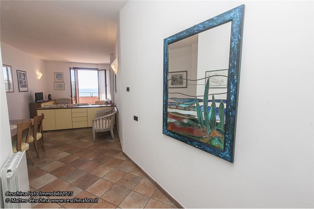 Appartamento ARENZANO vendita    RE/MAX Med