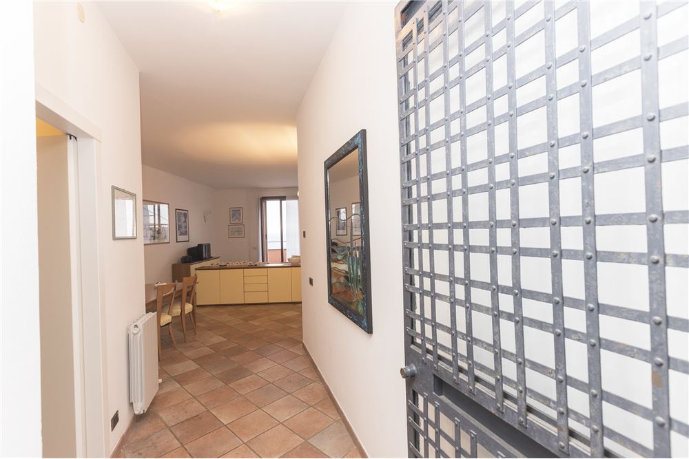 Appartamento ARENZANO vendita    RE/MAX Med