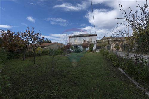 Villa Bifamiliare LANCIANO vendita    RE/MAX People