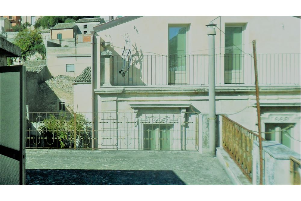Villa Unifamiliare - Indipendente MODICA vendita  Centro Storico  RE/MAX Prima Classe