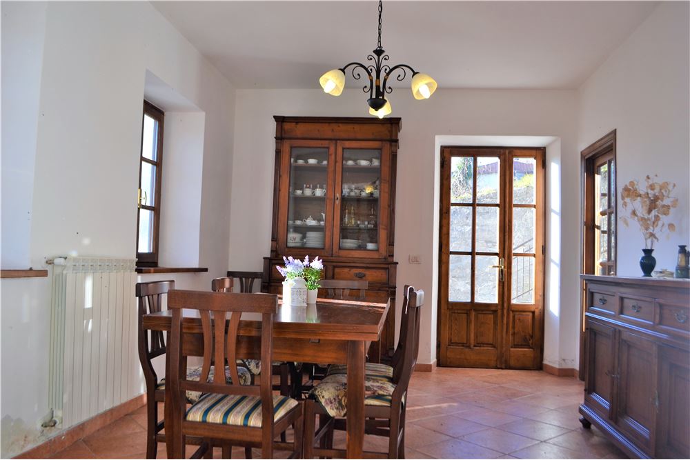  piazza al serchio vendita quart:  re/max quality house