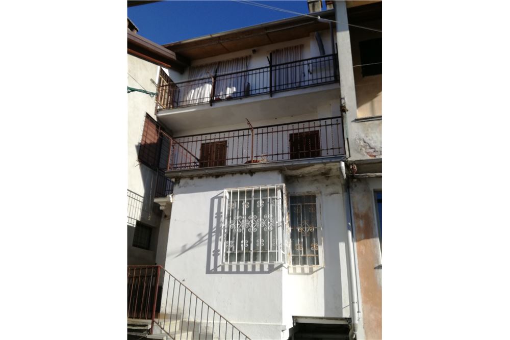 Villa LESSONA vendita    RE/MAX Unit