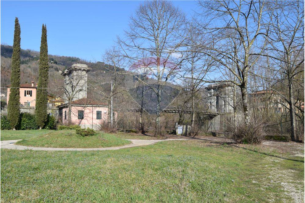 Villa BAGNI DI LUCCA vendita    RE/MAX Domus Consulting