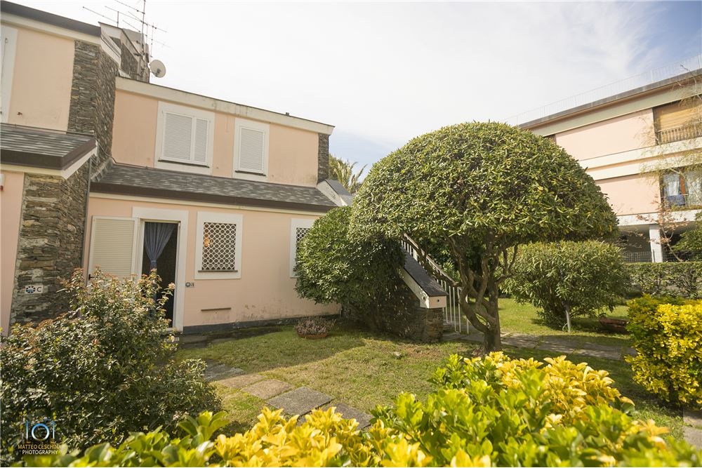 Villa ARENZANO vendita  Pineta di Arenzano  RE/MAX Med