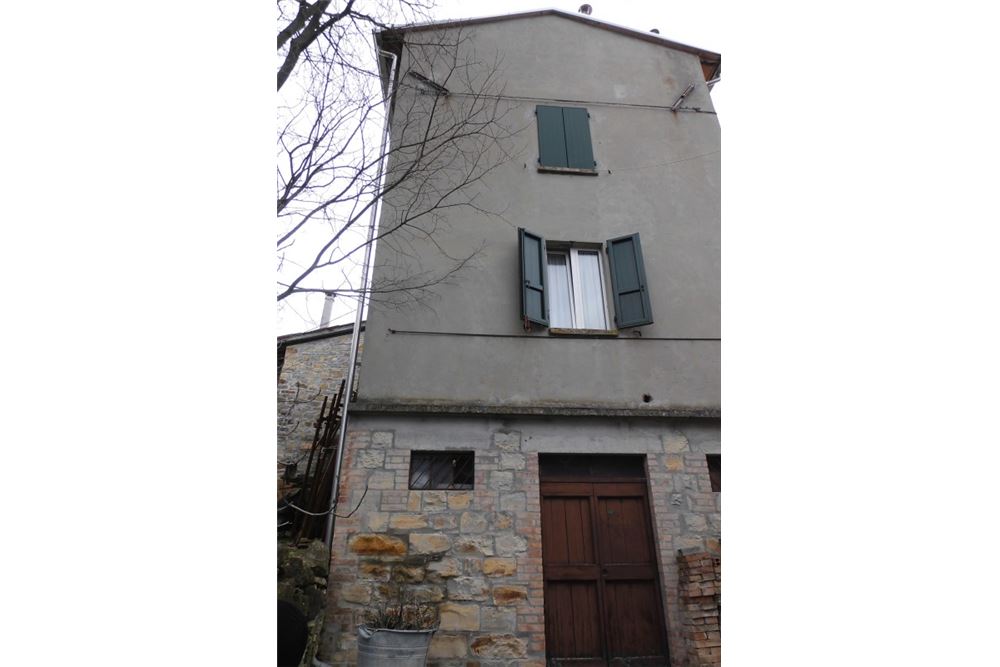 Rustico - Cascina PELLEGRINO PARMENSE vendita    RE/MAX Alfa