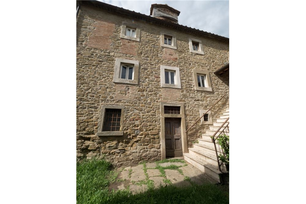 Rustico - Cascina CORTONA vendita    RE/MAX Famosa