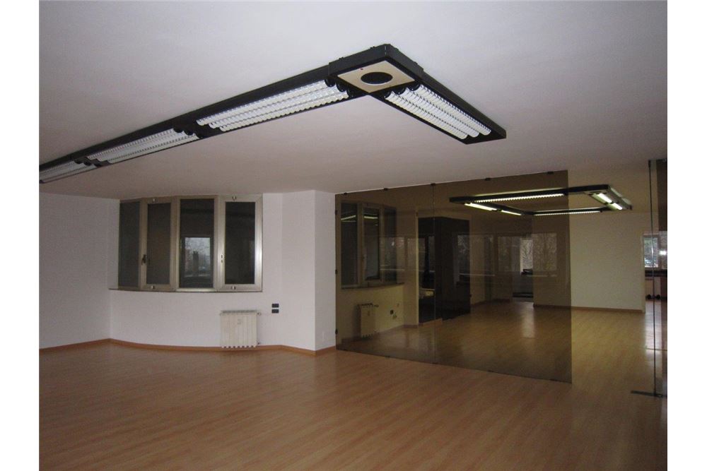 Ufficio - Loc.Com. PERUGIA affitto  Case Bruciate  RE/MAX Famosa