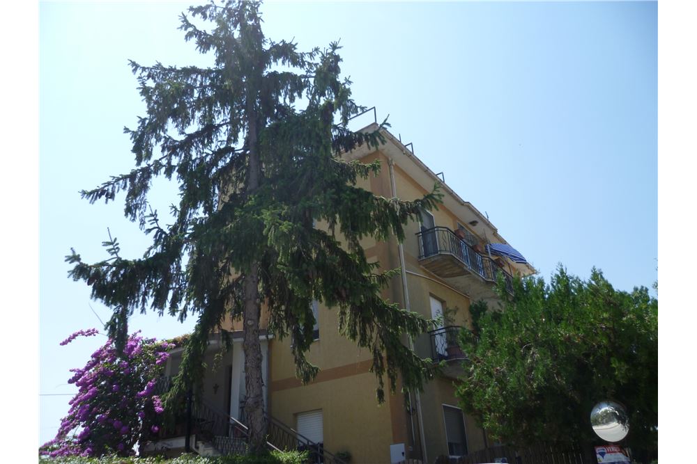  san vito chietino vendita quart:  re/max people