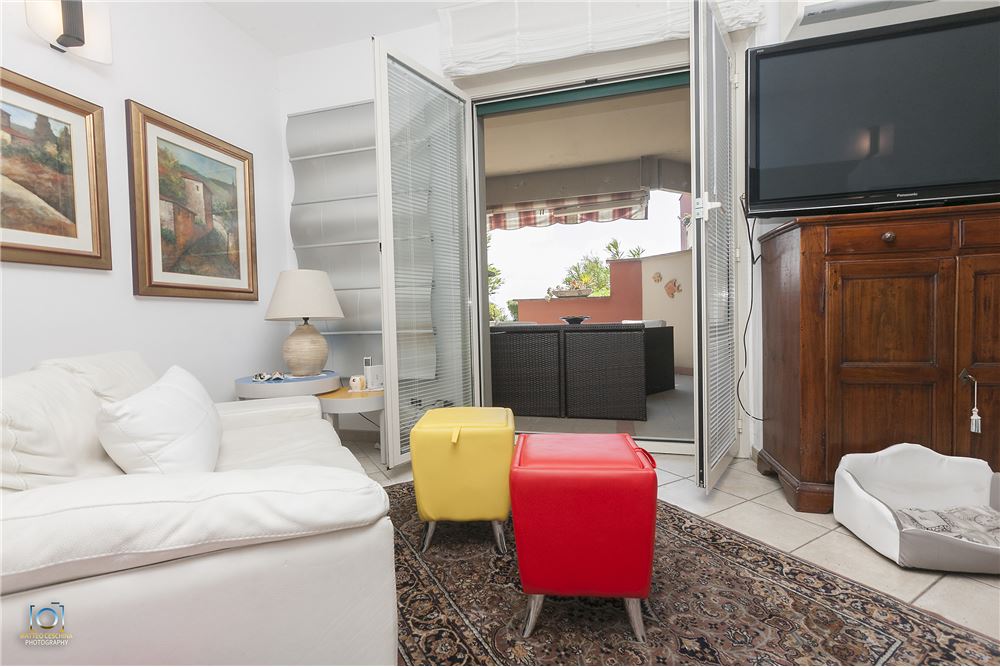  arenzano vendita quart:  re/max med