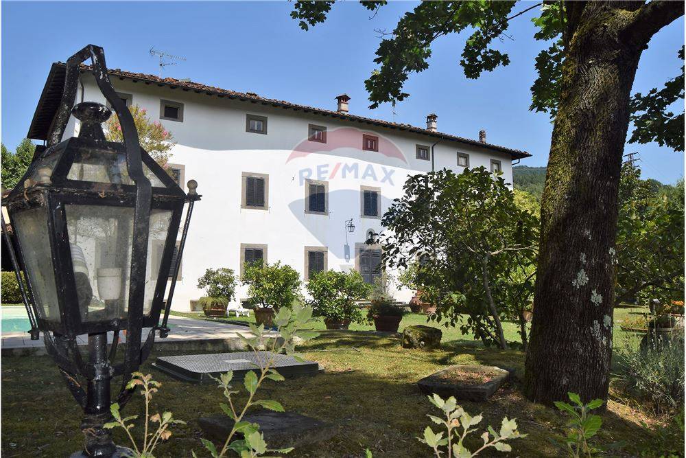 Villa BAGNI DI LUCCA vendita  Fornoli  RE/MAX Domus Consulting