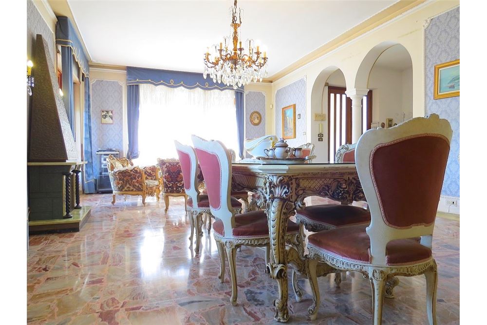 Appartamento CHIERI vendita    RE/MAX Vivere