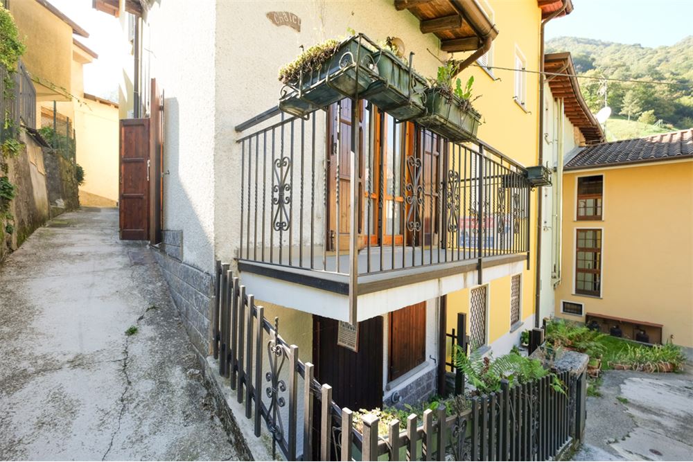 Villa Unifamiliare - Indipendente ERVE vendita    RE/MAX Expo