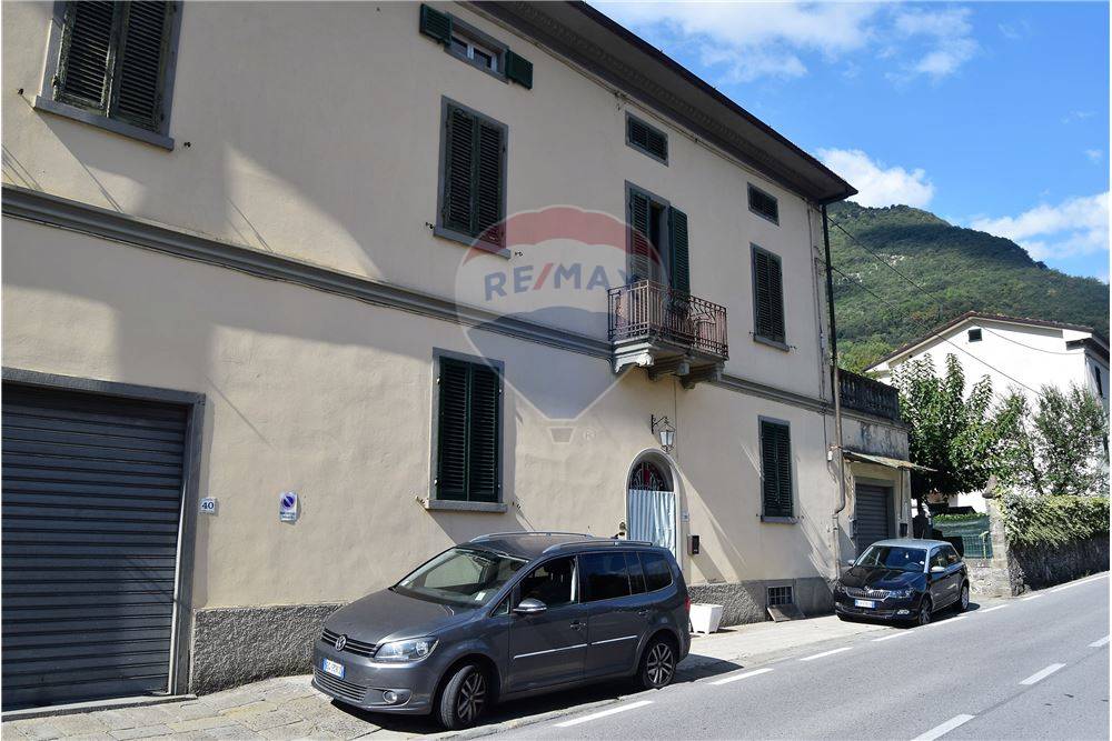  bagni di lucca vendita quart:  re/max domus consulting