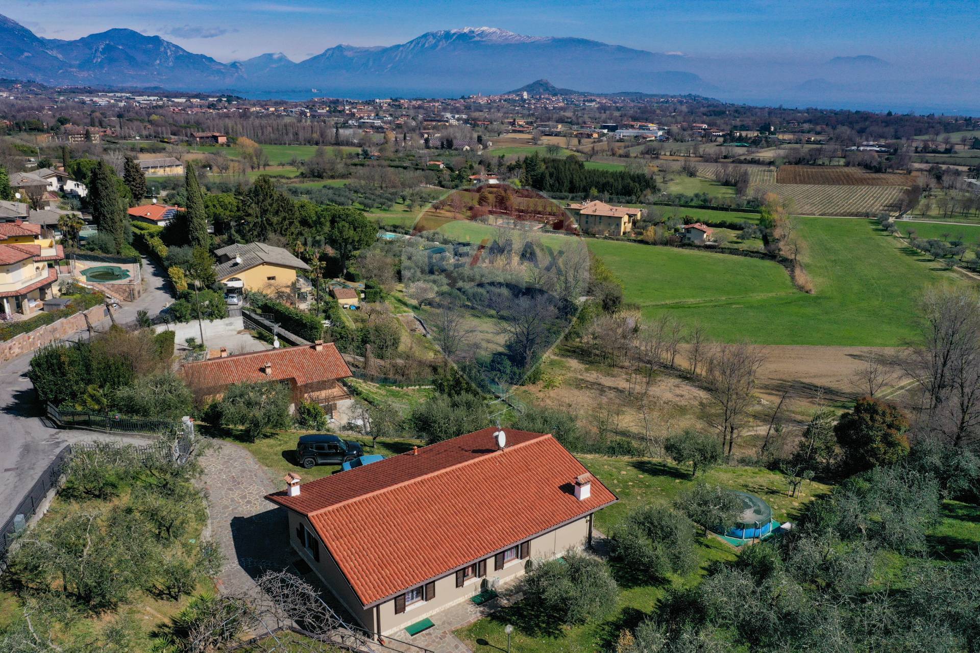 Villa SOIANO DEL LAGO vendita    RE/MAX Edilfin