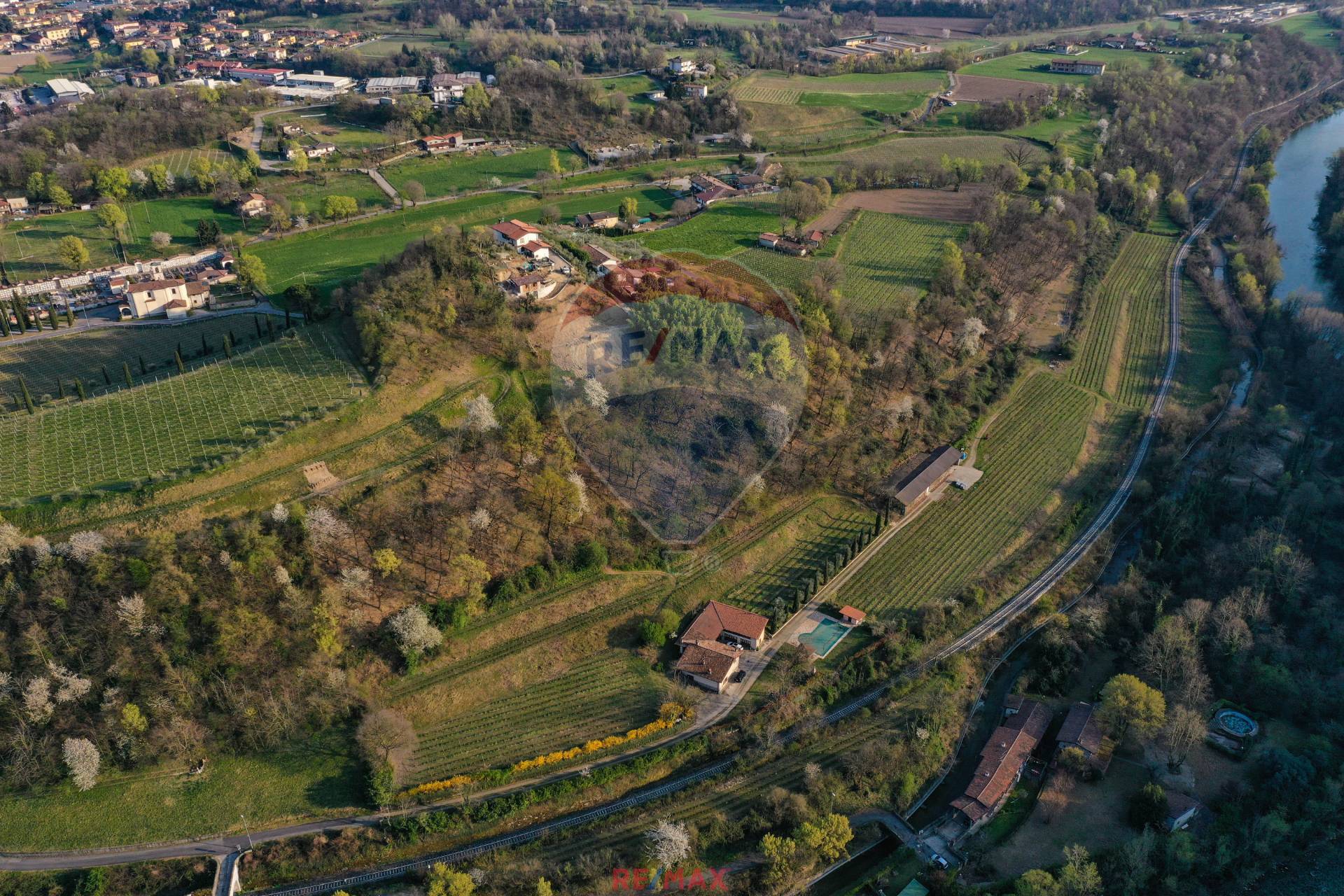 Rustico - Cascina PARATICO vendita    RE/MAX Edilfin
