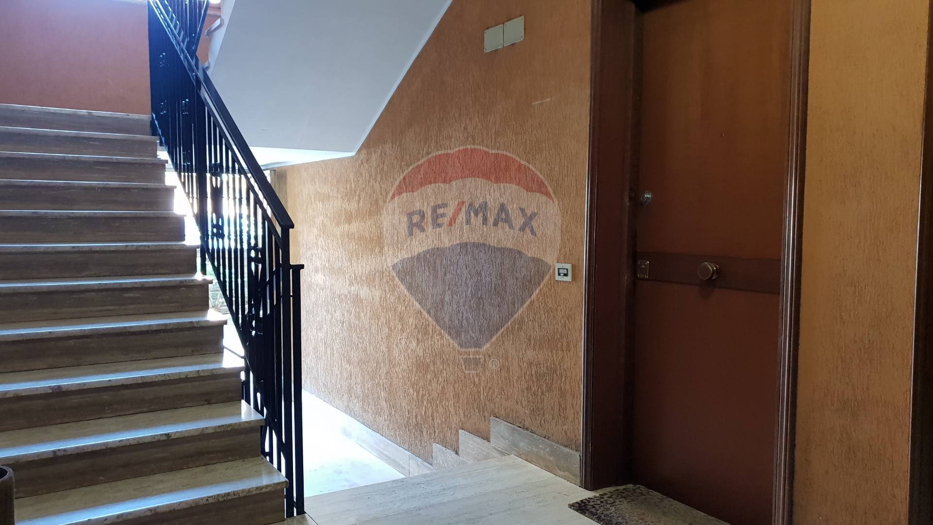 Appartamento POMEZIA vendita  Centro  RE/MAX Belladomus