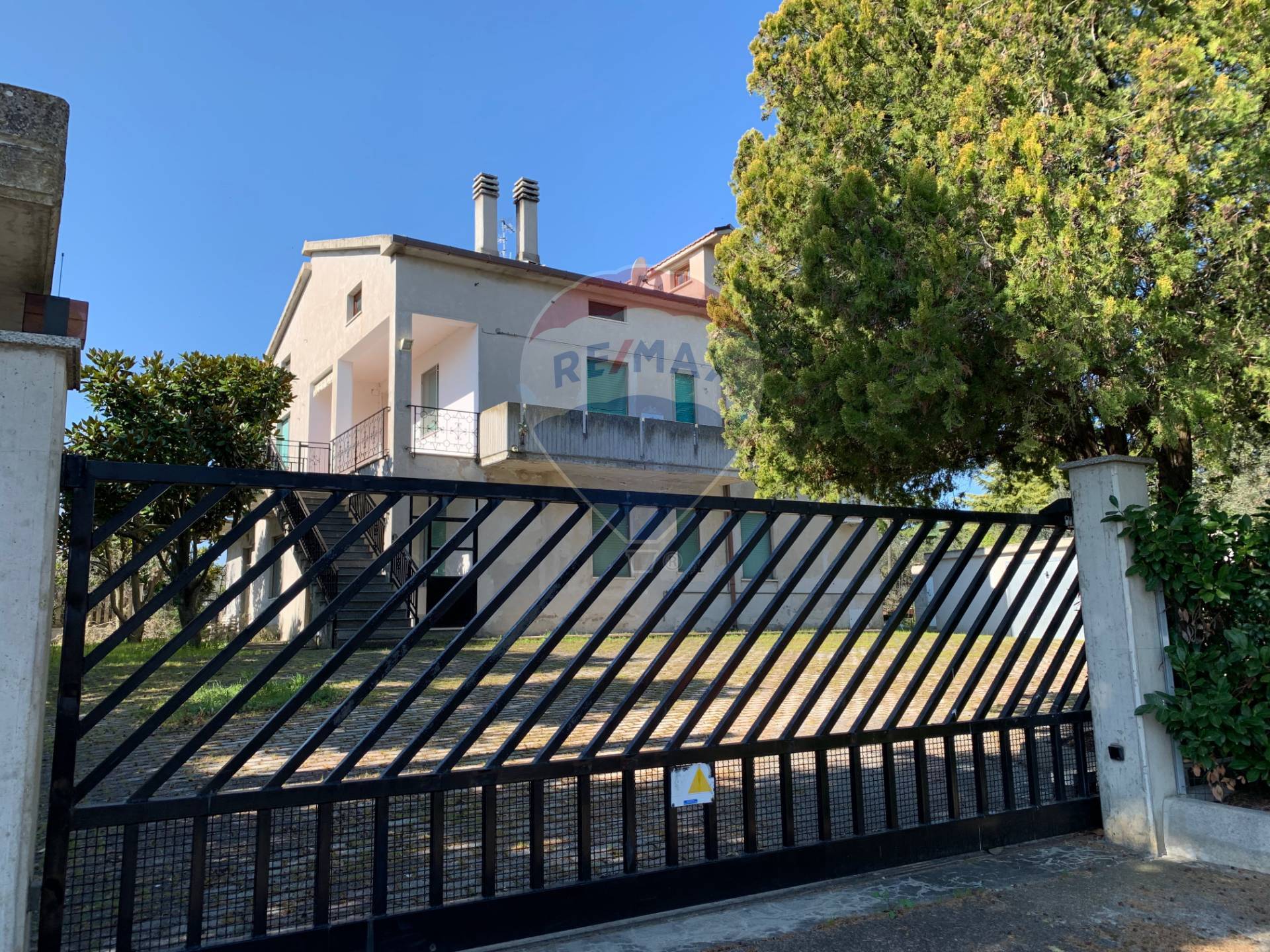 Villa Unifamiliare - Indipendente LANCIANO vendita    RE/MAX People