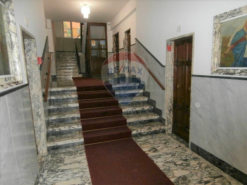  genova vendita quart: sampierdarena re/max med