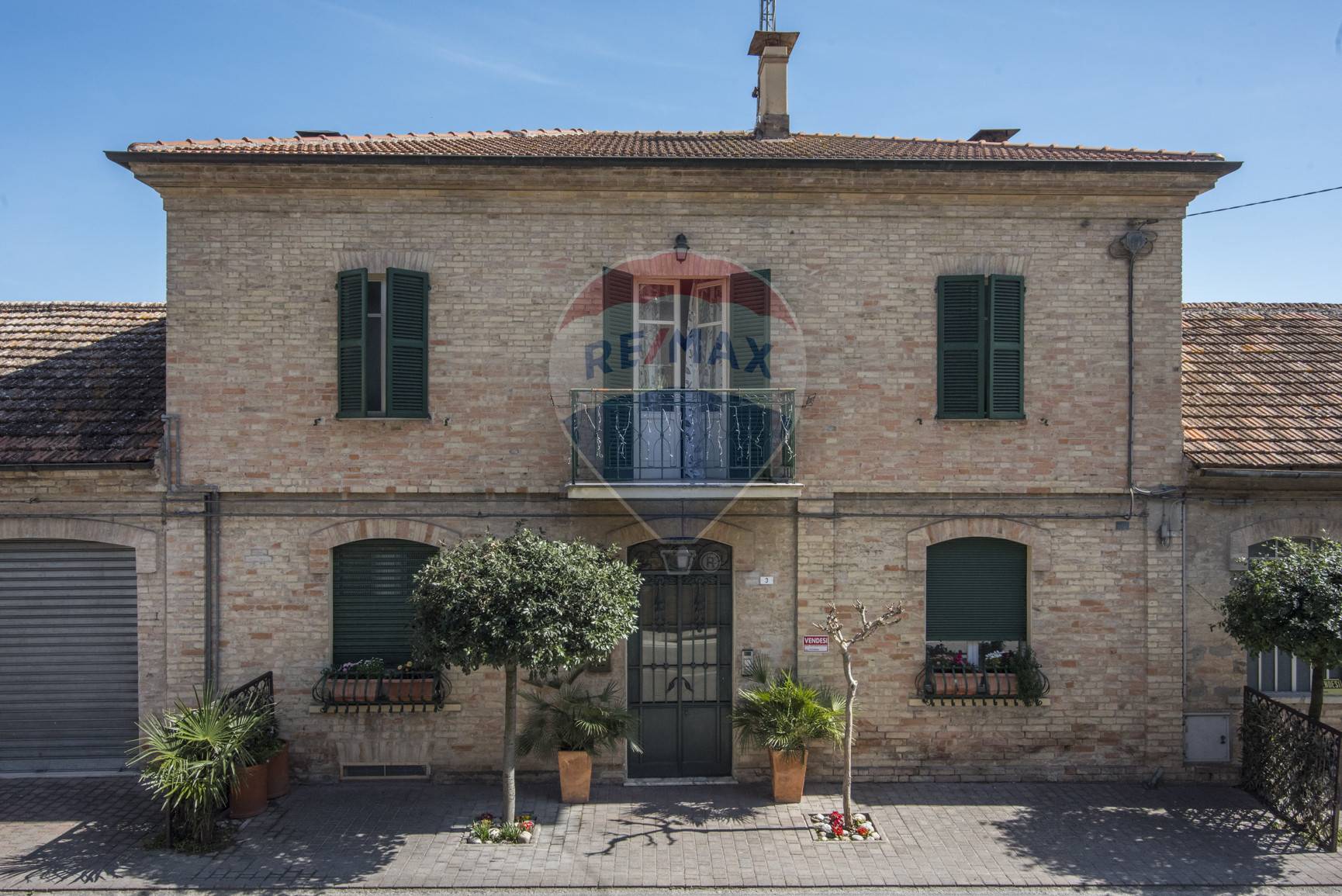  montegiorgio vendita quart:  re/max master class