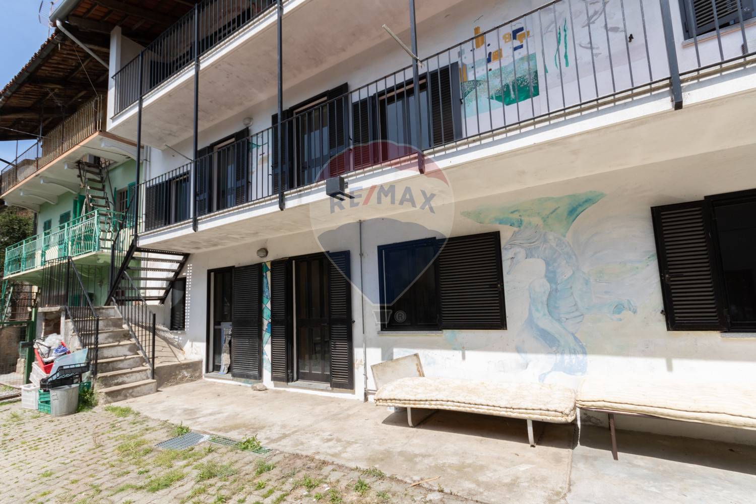 Rustico - Cascina ZIMONE vendita    RE/MAX Unit
