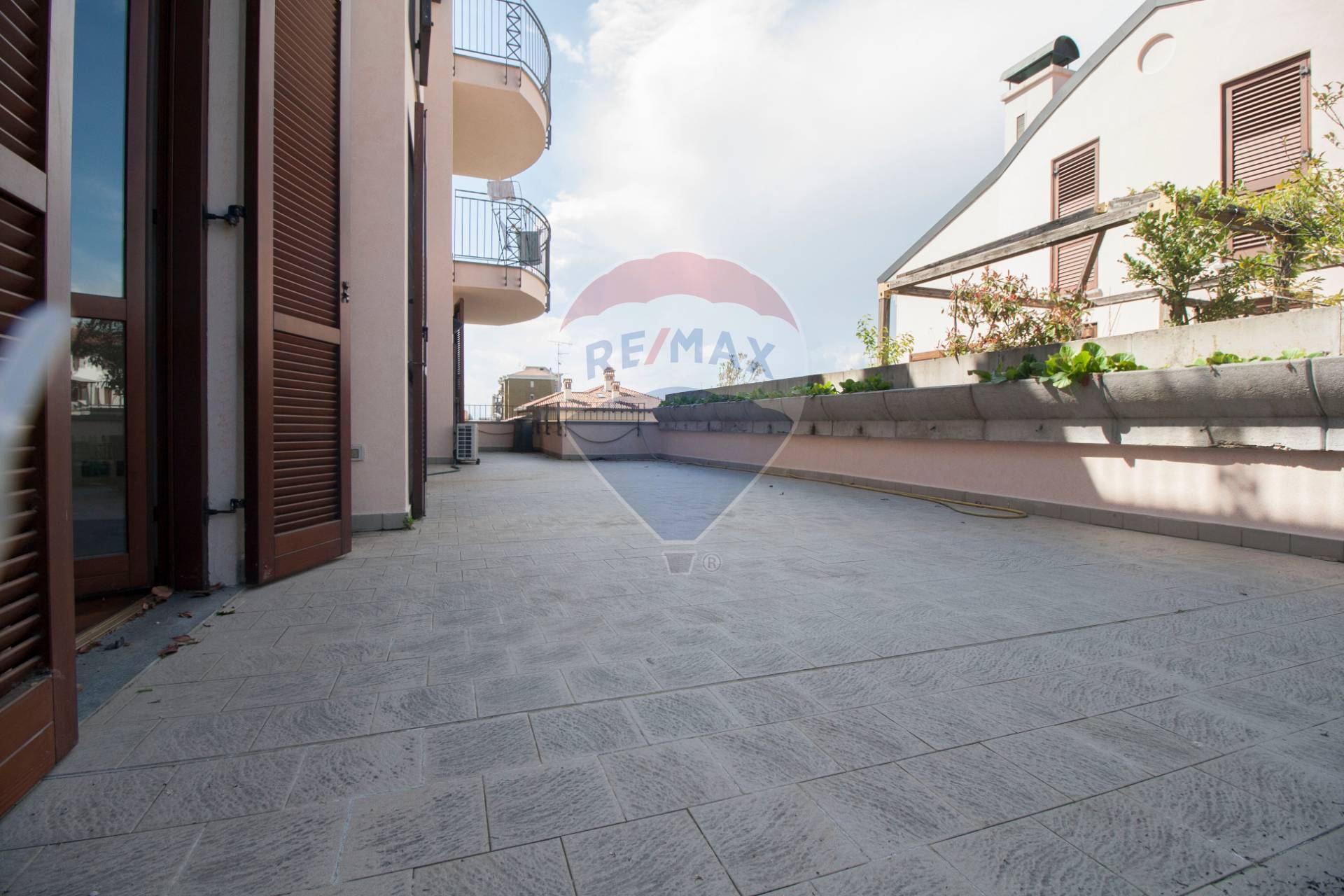 Appartamento BESANA IN BRIANZA vendita    RE/MAX Futura Immobiliare