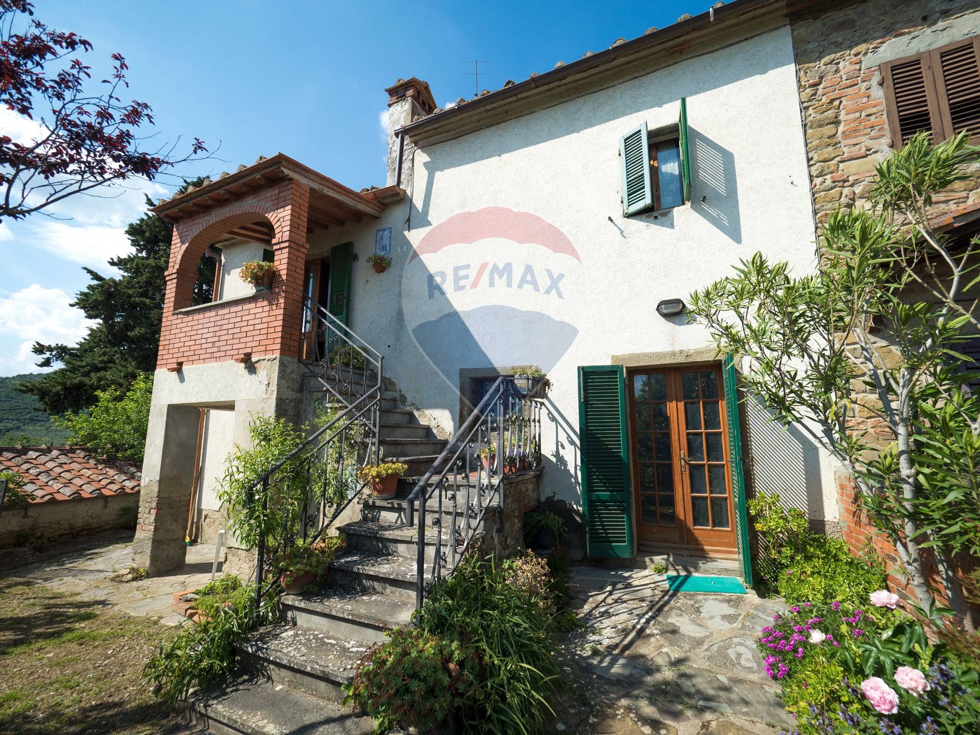 Rustico - Cascina CORTONA vendita    RE/MAX Famosa