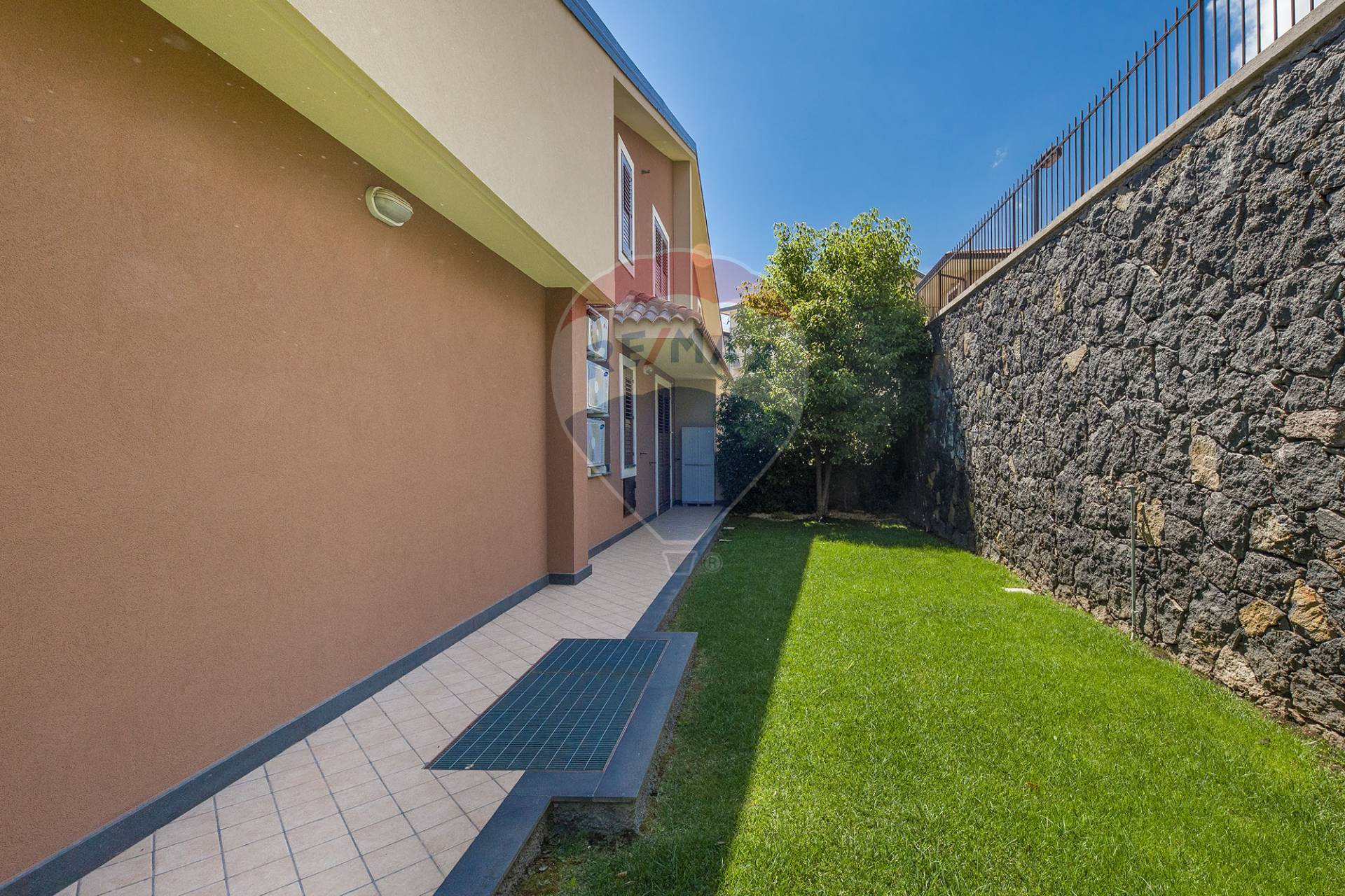 Villa SAN PIETRO CLARENZA vendita    RE/MAX City Home