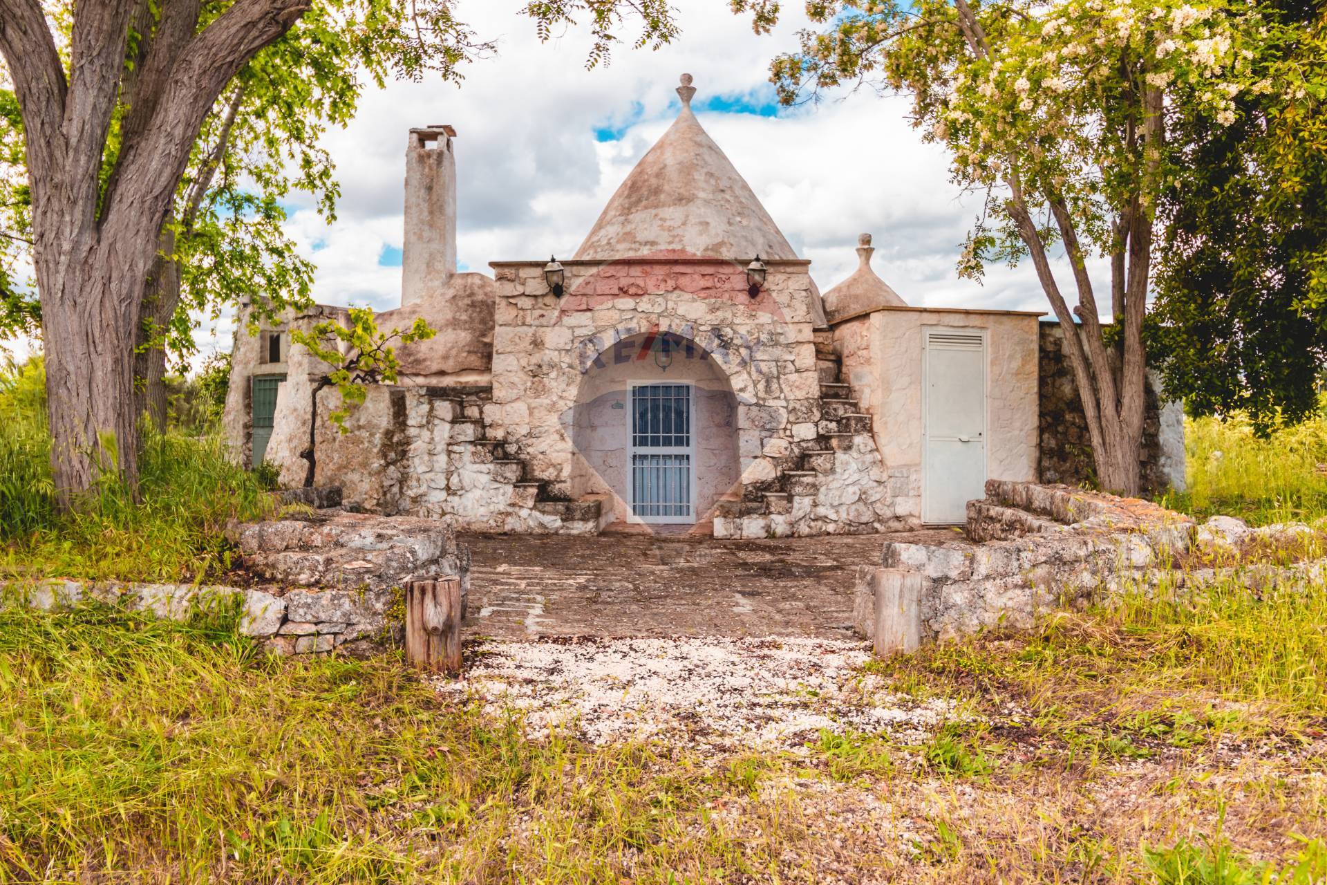  ostuni vendita quart:  re/max oltre