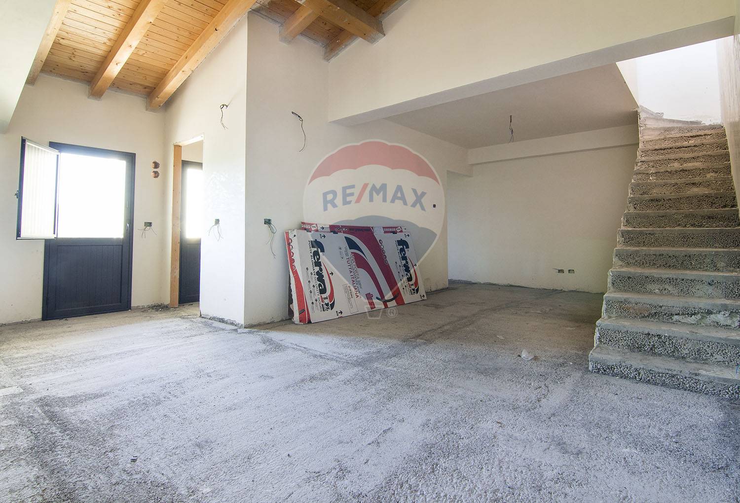  catania vendita quart: via palermo - nesima re-max-city-home