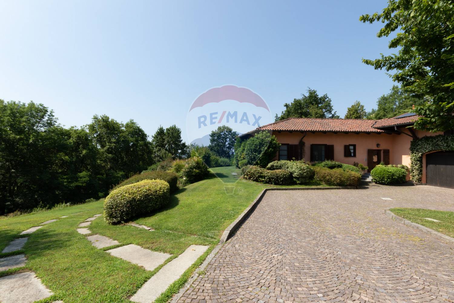  valdengo vendita quart:  re-max-unit