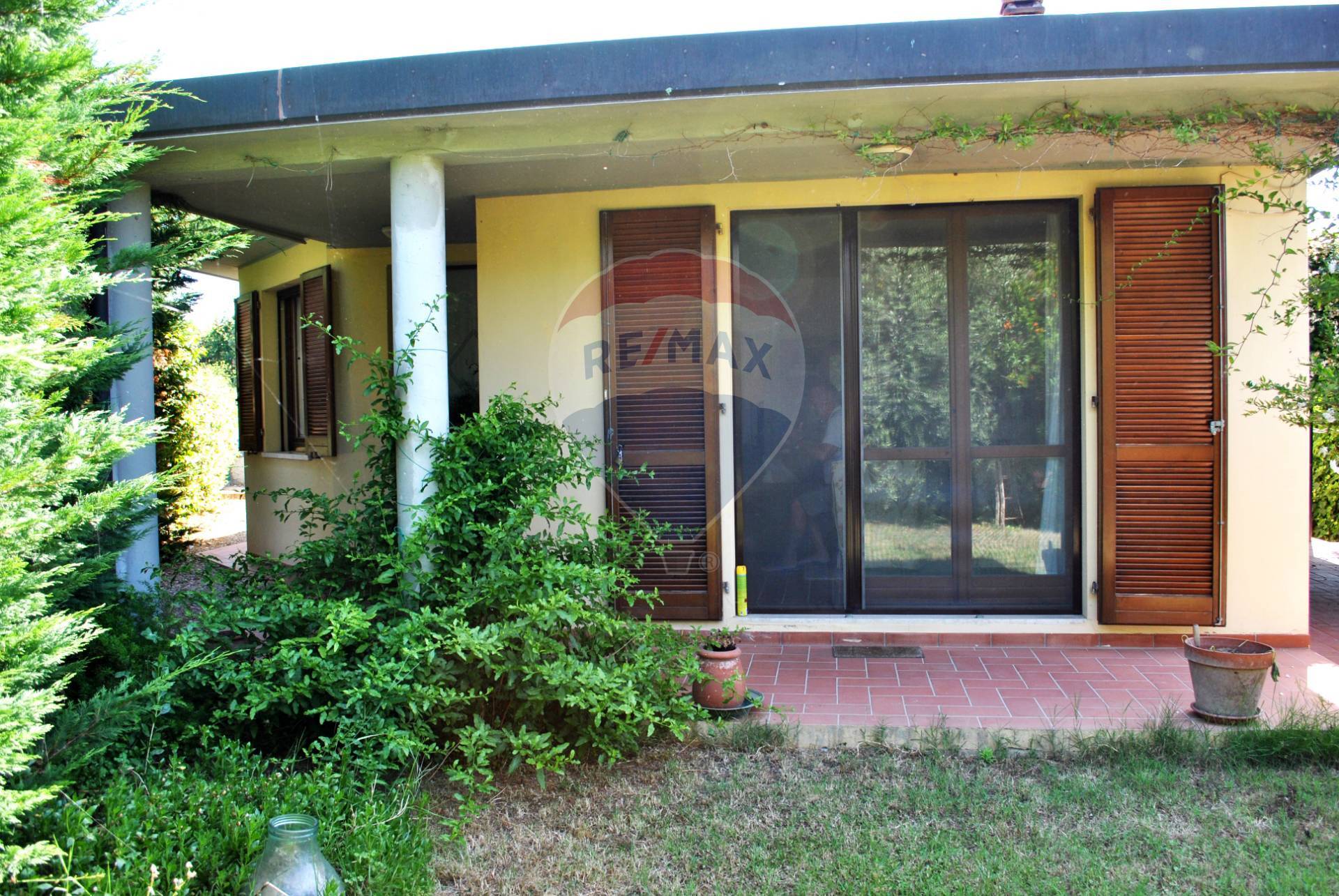  piombino vendita quart:  re/max mindset