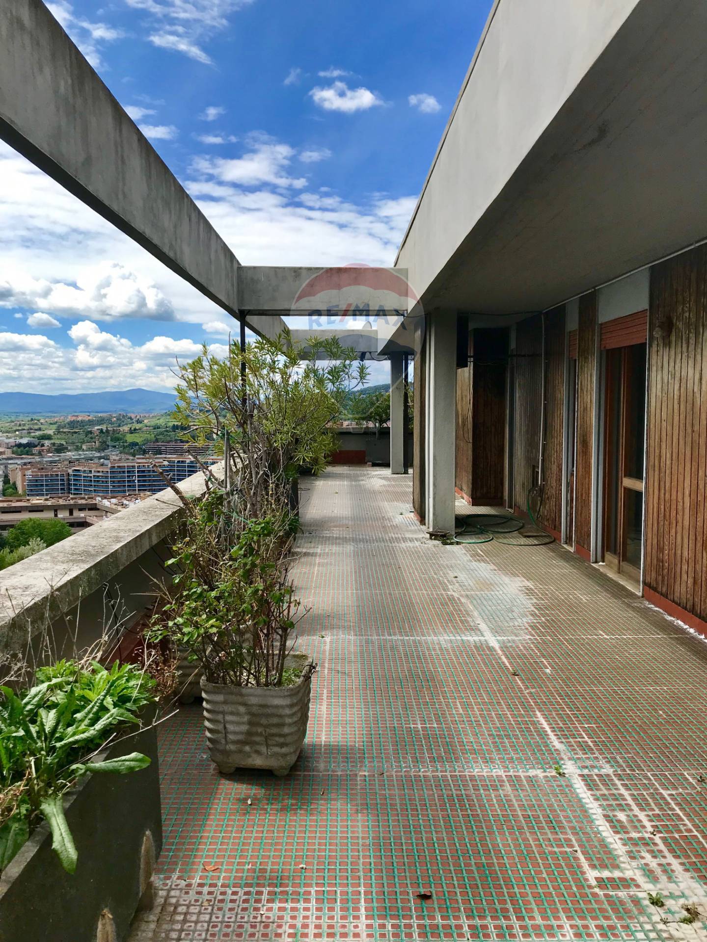  perugia vendita quart: via xx settembre re/max famosa