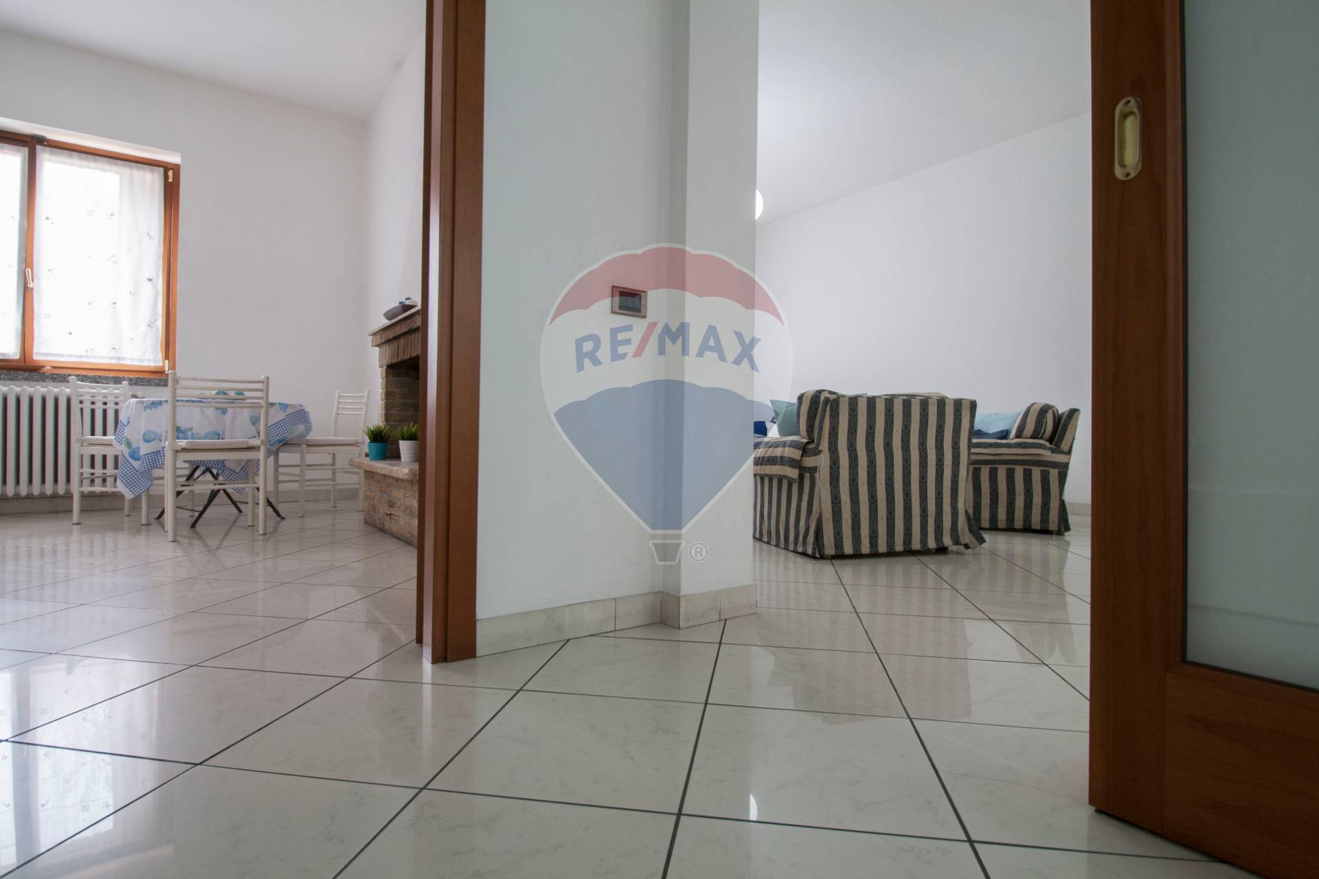 Villa CARATE BRIANZA vendita    RE/MAX Futura Immobiliare