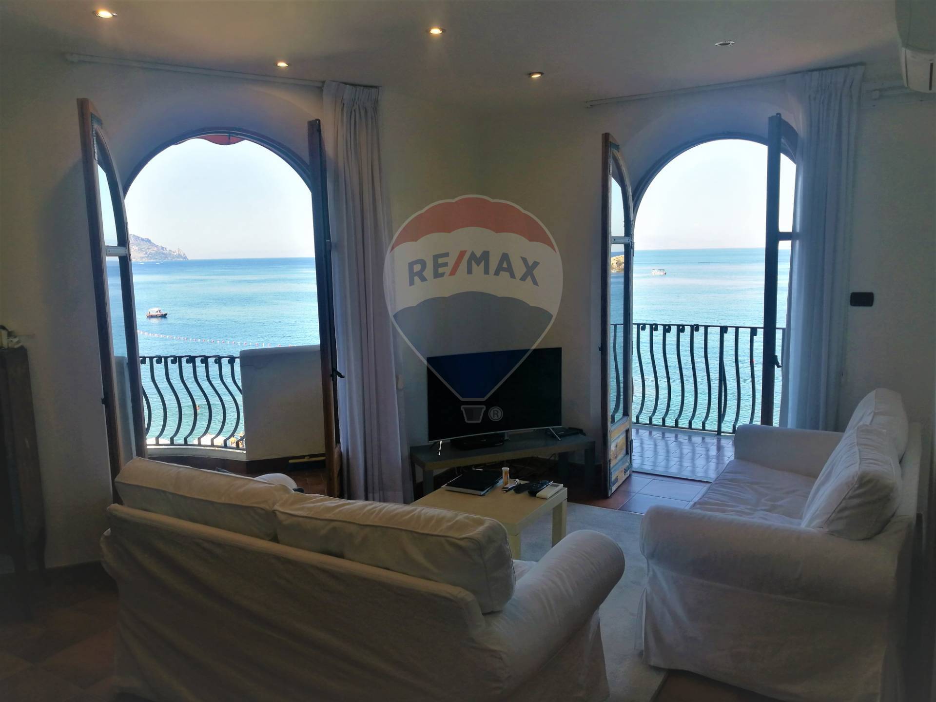  taormina vendita quart: mazzar? re-max-crea-casa