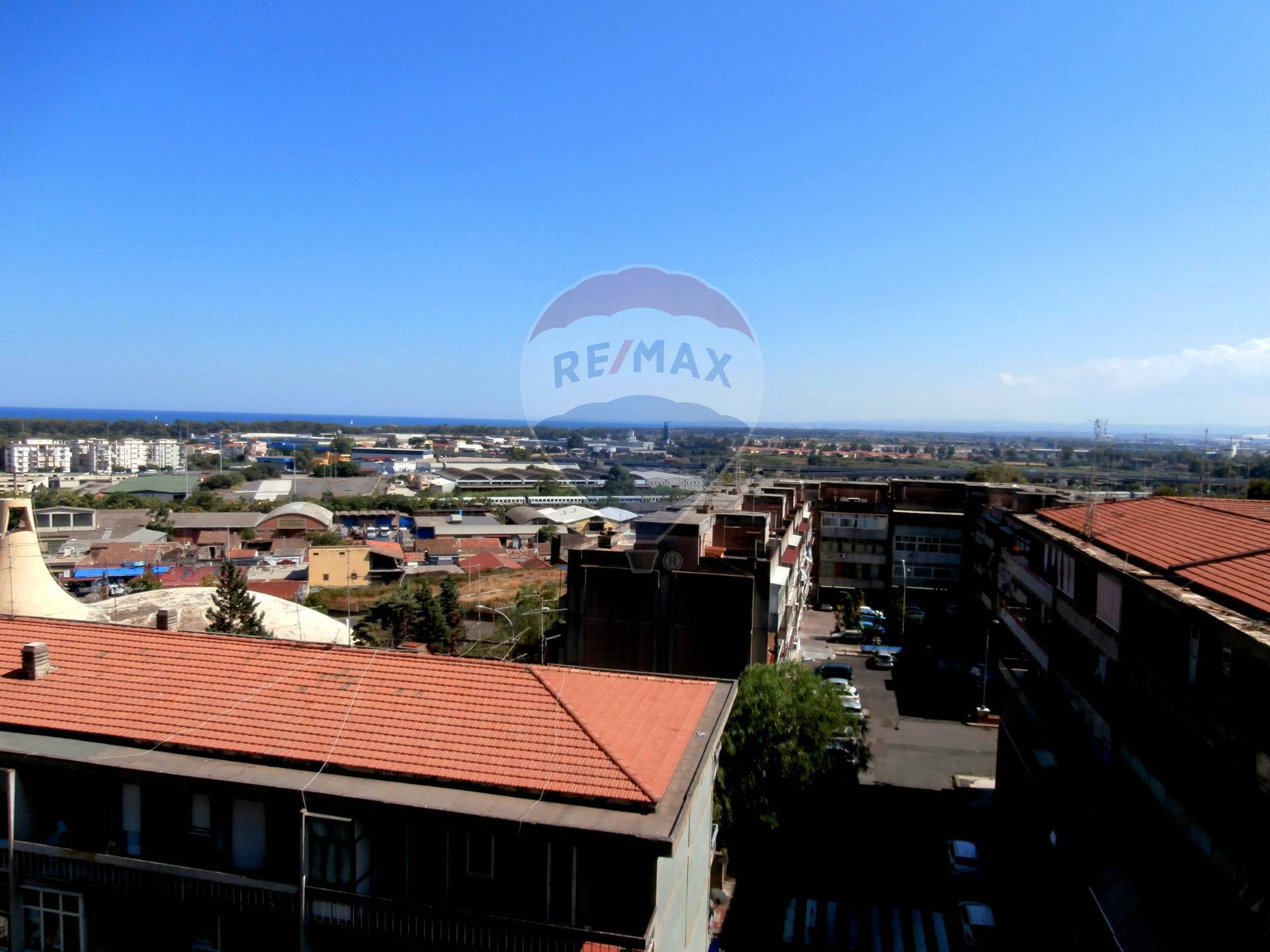  catania vendita quart: zona periferica re/max domus nova