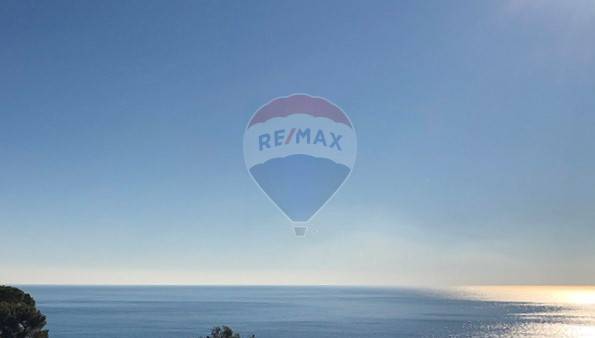  varazze vendita quart:  re-max-med