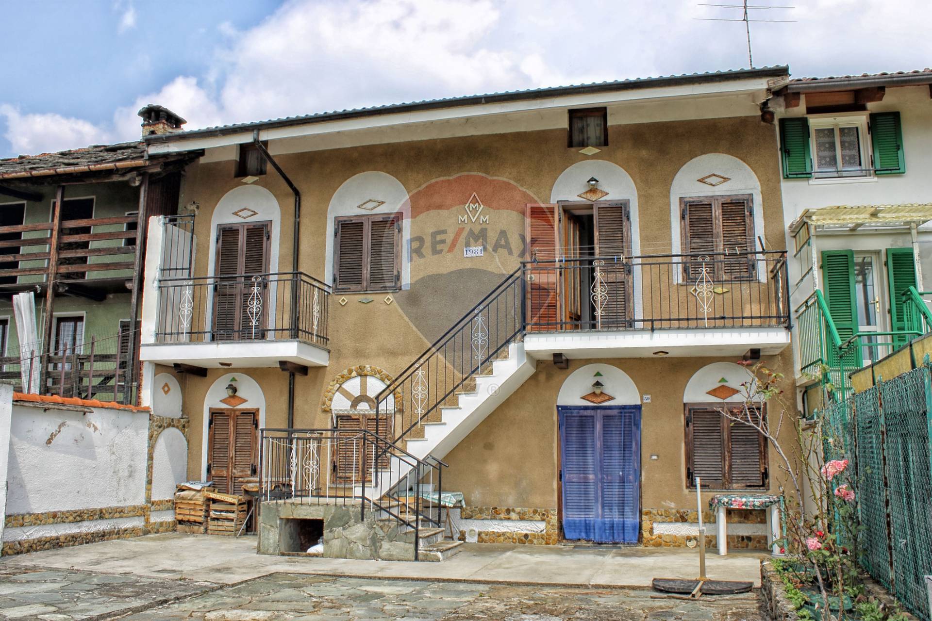 Villa Bifamiliare COASSOLO TORINESE vendita    RE/MAX Casa Service